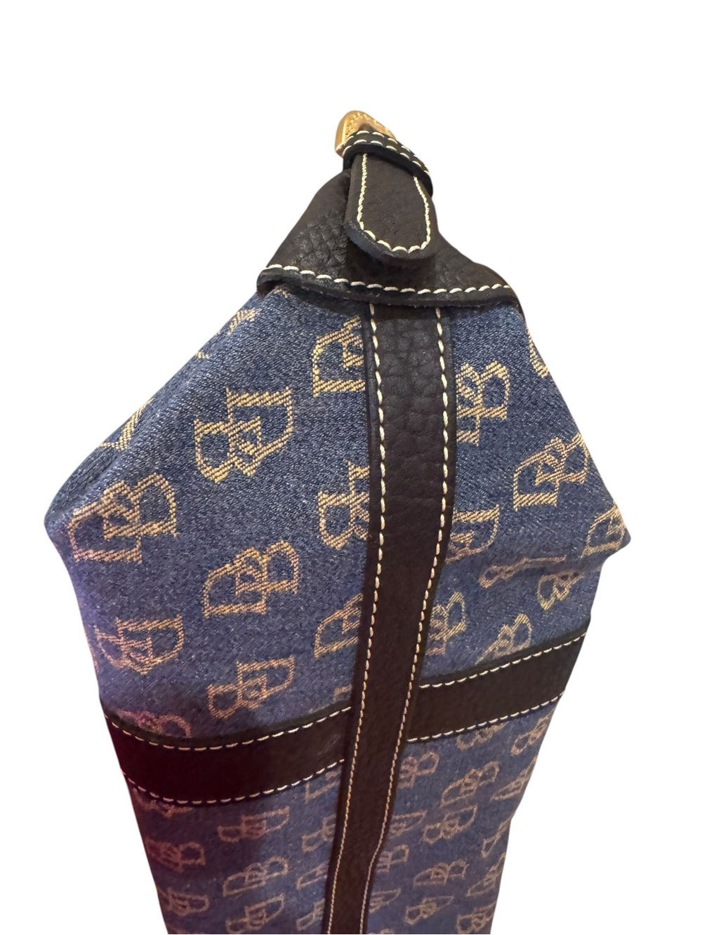 Dooney & Bourke Monogram Denim Tote w/matching wristlet/pouch - LIKE NEW Y2K - Picture 9 of 15